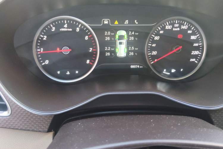 Used Baojun 730 2017 1.5T Manual Style 7 Seats China V Odometer Close Up