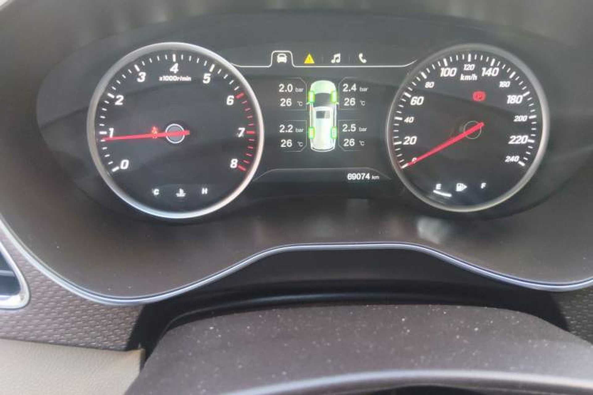 Used Baojun 730 2017 1.5T Manual Style 7 Seats China V Odometer Close Up