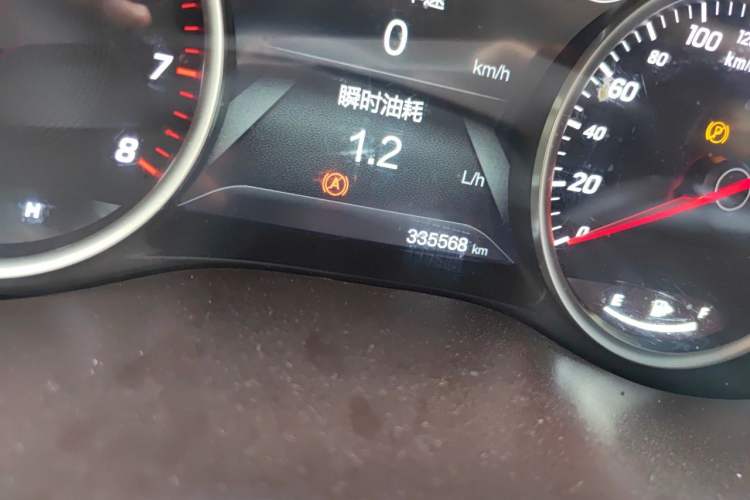 Used Baojun 730 2017 1.5T Manual Style 7 Seats China V Odometer Close Up