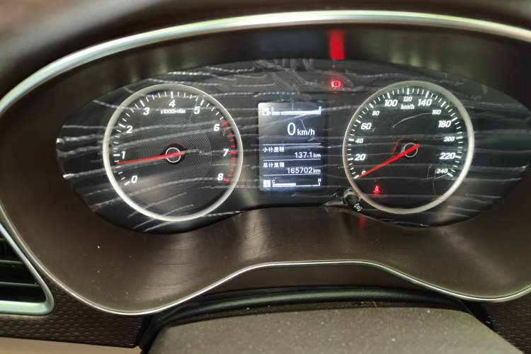 Used Baojun 730 2017 1.5T Manual Fashion Version 7 Seats China V Emission Standard Odometer Close Up
