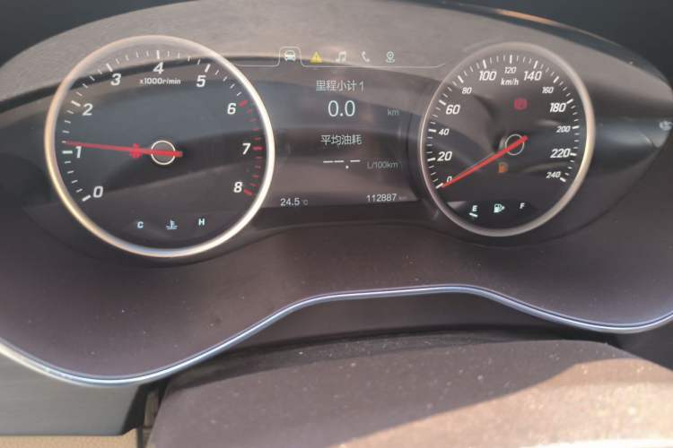 Used Baojun 730 2017 1.5T Manual Zhishang Model 7 Seats China V Emission Standard Odometer Close Up