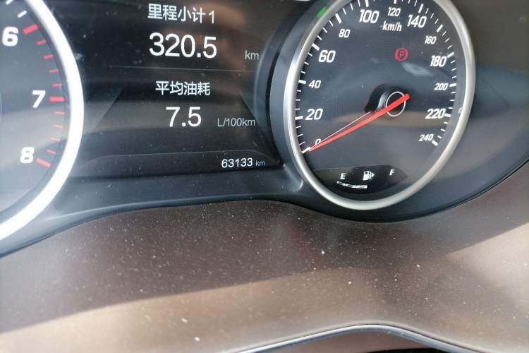 Used Baojun 730 2017 1.5T Manual Style 7 Seats China V Odometer Close Up