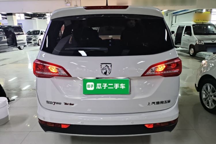 Used Baojun 730 2017 1.5T Manual Fashion Version 7 Seats China V Emission Standard Rear