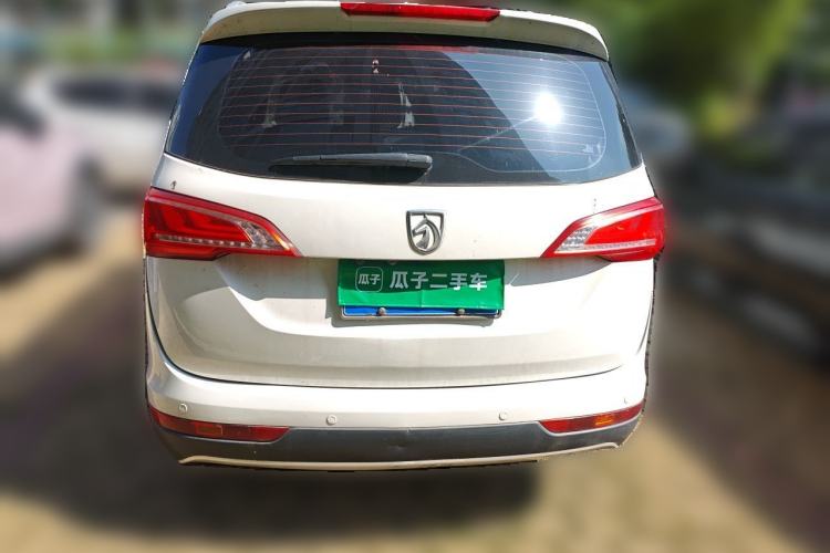 Used Baojun 730 2017 1.5T DCT Fashion Edition 7-Seater China V Emission Standard Rear