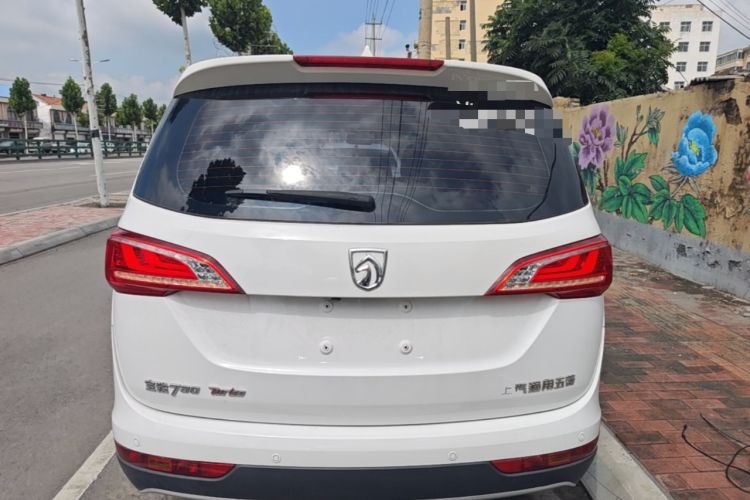Used Baojun 730 2017 1.5T DCT Fashion Edition 7-Seater China V Emission Standard Rear