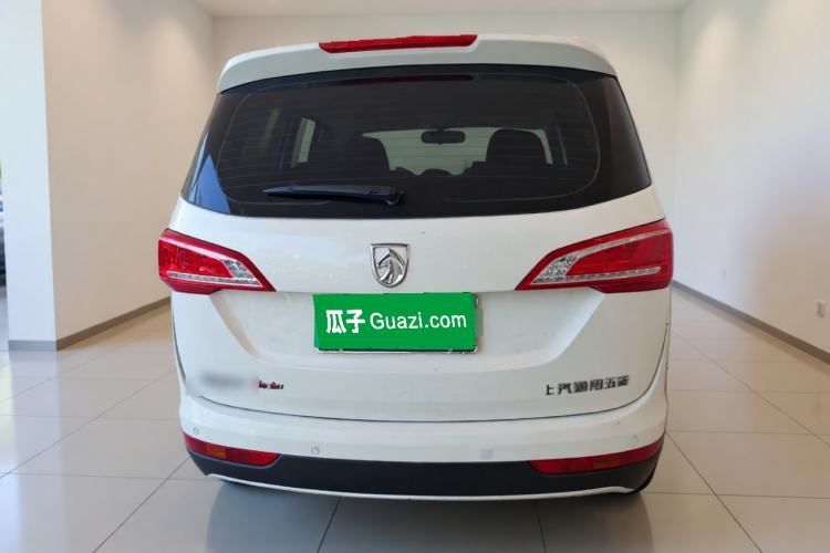 Used Baojun 730 2017 1.5T Manual Prestige Version 7 Seats Rear