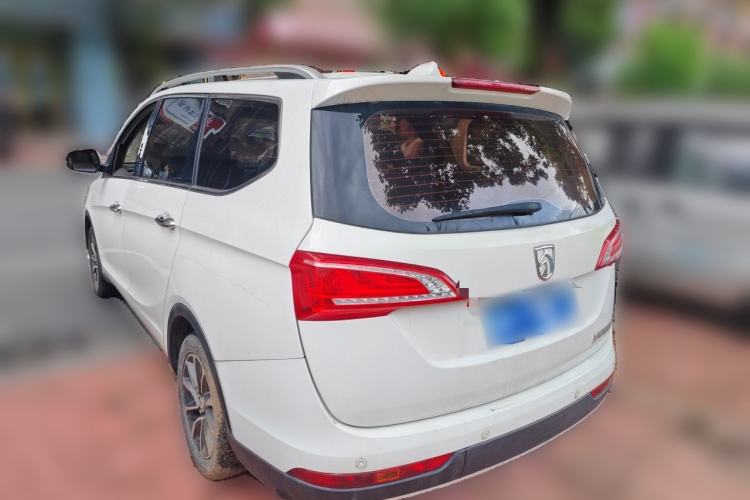 Used Baojun 730 2017 1.8L iAMT Luxury Version 7-Seater Rear Left 45 Deg