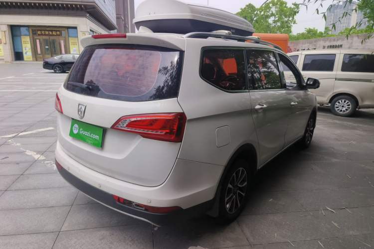 Used Baojun 730 2017 1.5T DCT Flagship Model 7 Seats China V Emission Standard Rear Right 45 Deg