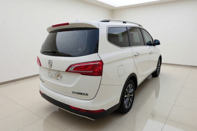 Used Baojun 730 2017 1.8L iAMT Luxury Version 7-Seater Rear Right 45 Deg