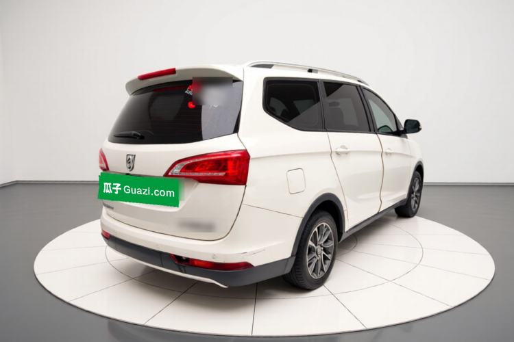 Used Baojun 730 2017 1.5T Manual Fashion Version 7 Seats China V Emission Standard Rear Right 45 Deg