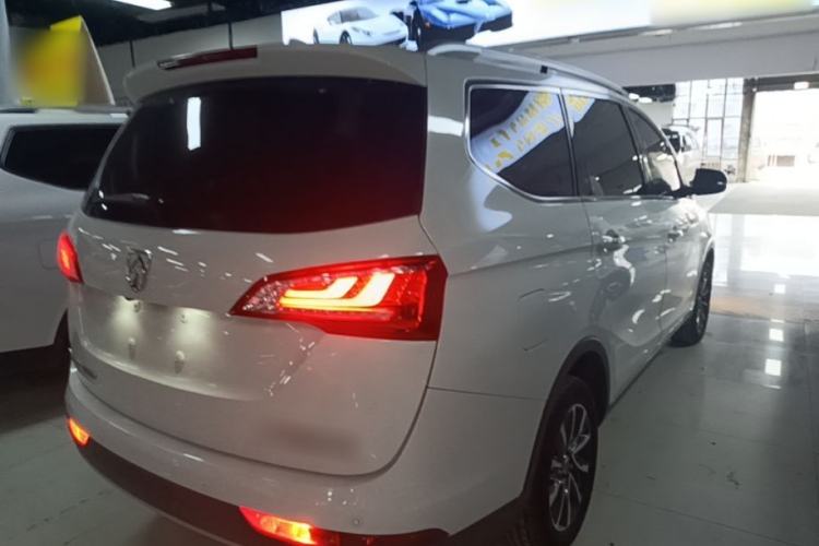Used Baojun 730 2017 1.8L iAMT Prestige Version 7 Seats Rear Right 45 Deg