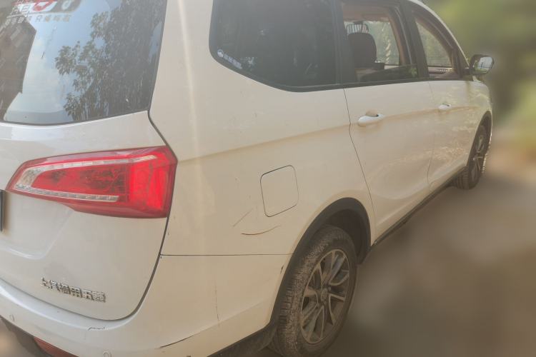 Used Baojun 730 2017 1.5T Manual Fashion Version 7 Seats China V Emission Standard Rear Right 45 Deg