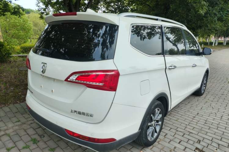 Used Baojun 730 2017 1.5T Manual Luxury Version 7 Seats Rear Right 45 Deg