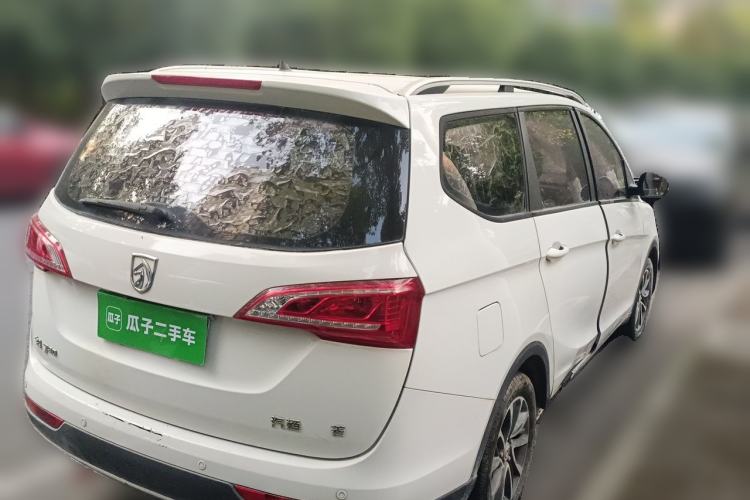 Used Baojun 730 2017 1.5T Manual Fashion Version 7 Seats China V Emission Standard Rear Right 45 Deg