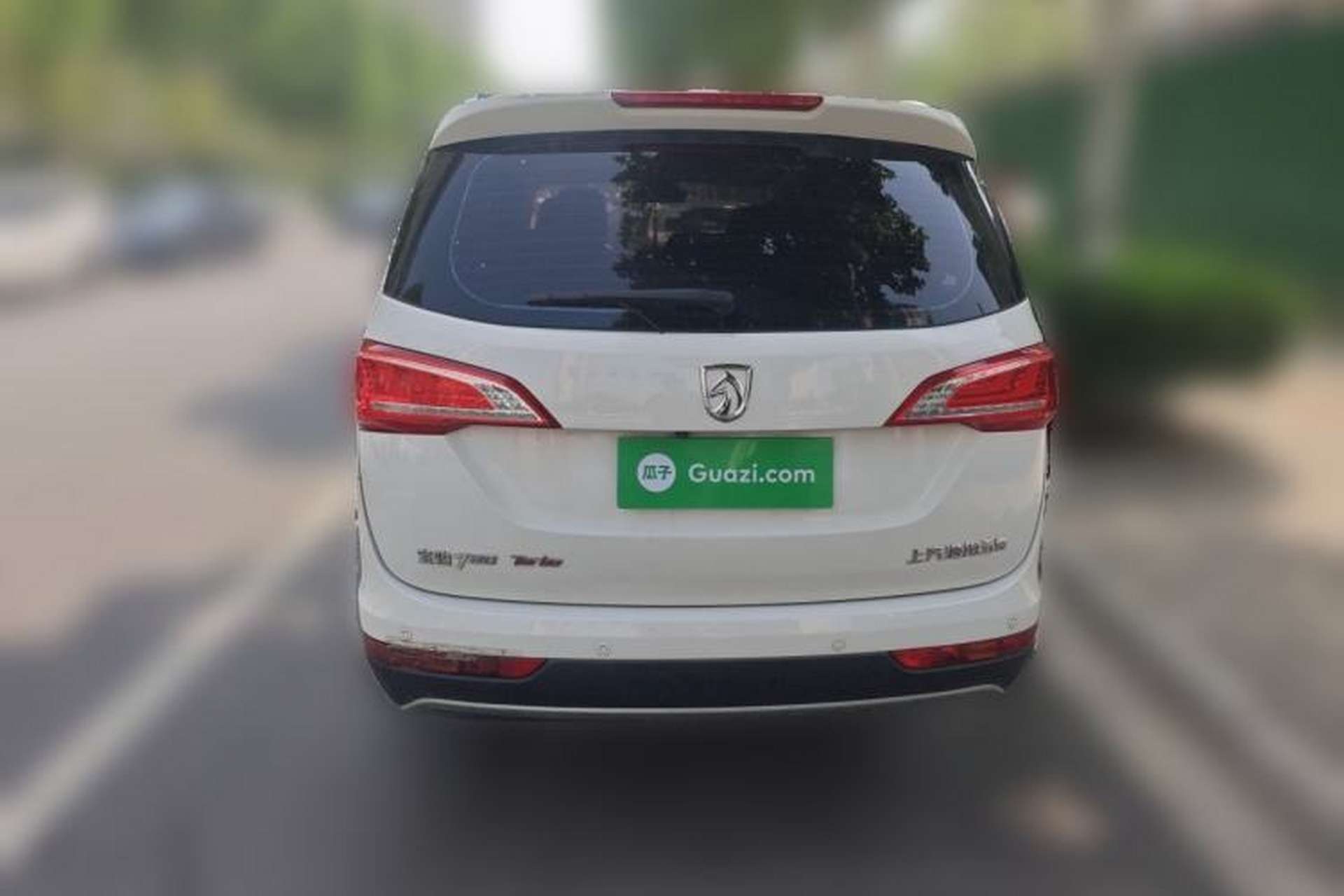 Used Baojun 730 2017 1.5T DCT Flagship Model 7 Seats China V Emission Standard Rear