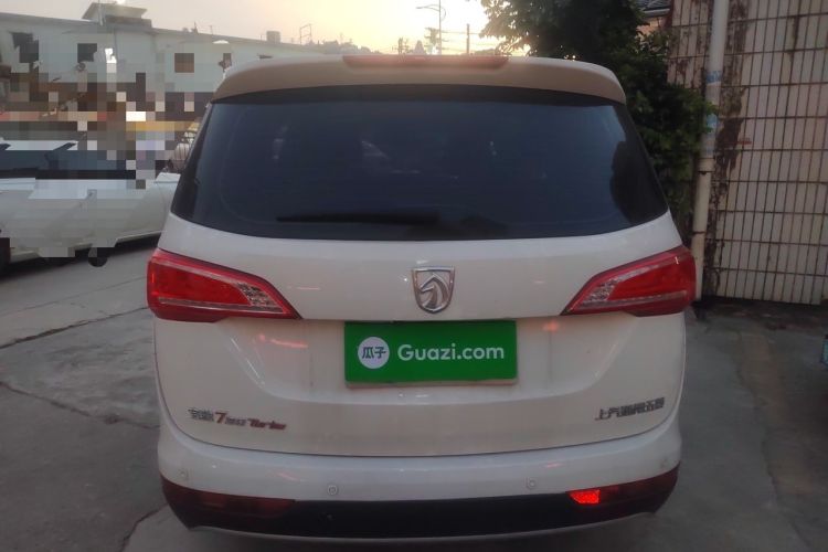 Used Baojun 730 2017 1.5T Manual Prestige Version 7 Seats Rear