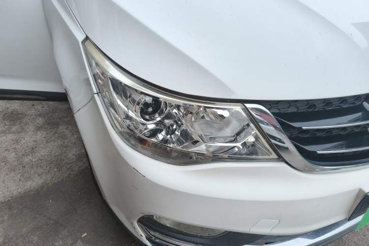 Used Baojun 730 2017 1.5T Manual Fashion Version 7 Seats China V Emission Standard Right Front Headlight