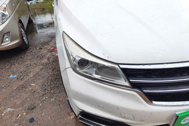 Used Baojun 730 2017 1.5T Manual Style 7 Seats China V Right Front Headlight