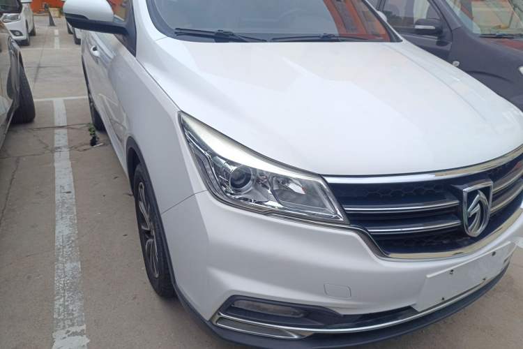 Used Baojun 730 2017 1.5T Manual Fashion Version 7 Seats China V Emission Standard Right Front Headlight