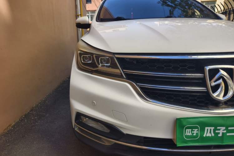 Used Baojun 730 2017 1.5T Manual Luxury Version 7 Seats Right Front Headlight