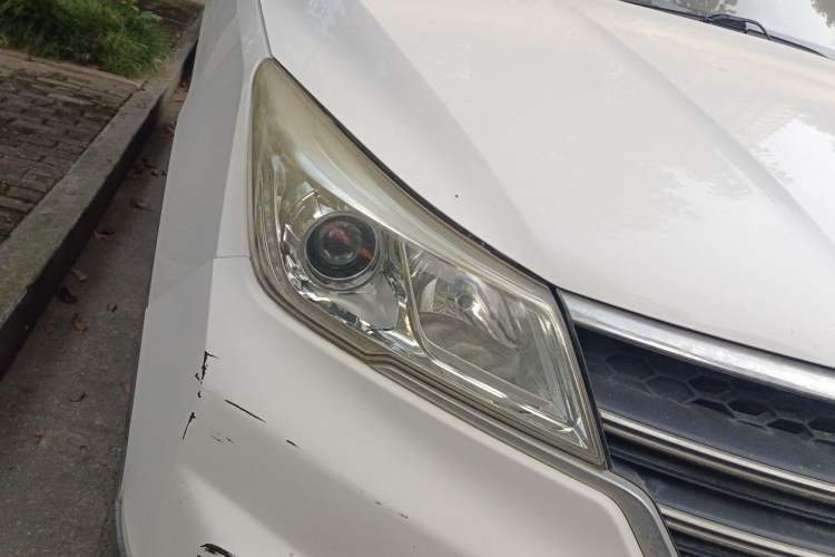 Used Baojun 730 2017 1.5T Manual Fashion Version 7 Seats China V Emission Standard Right Front Headlight