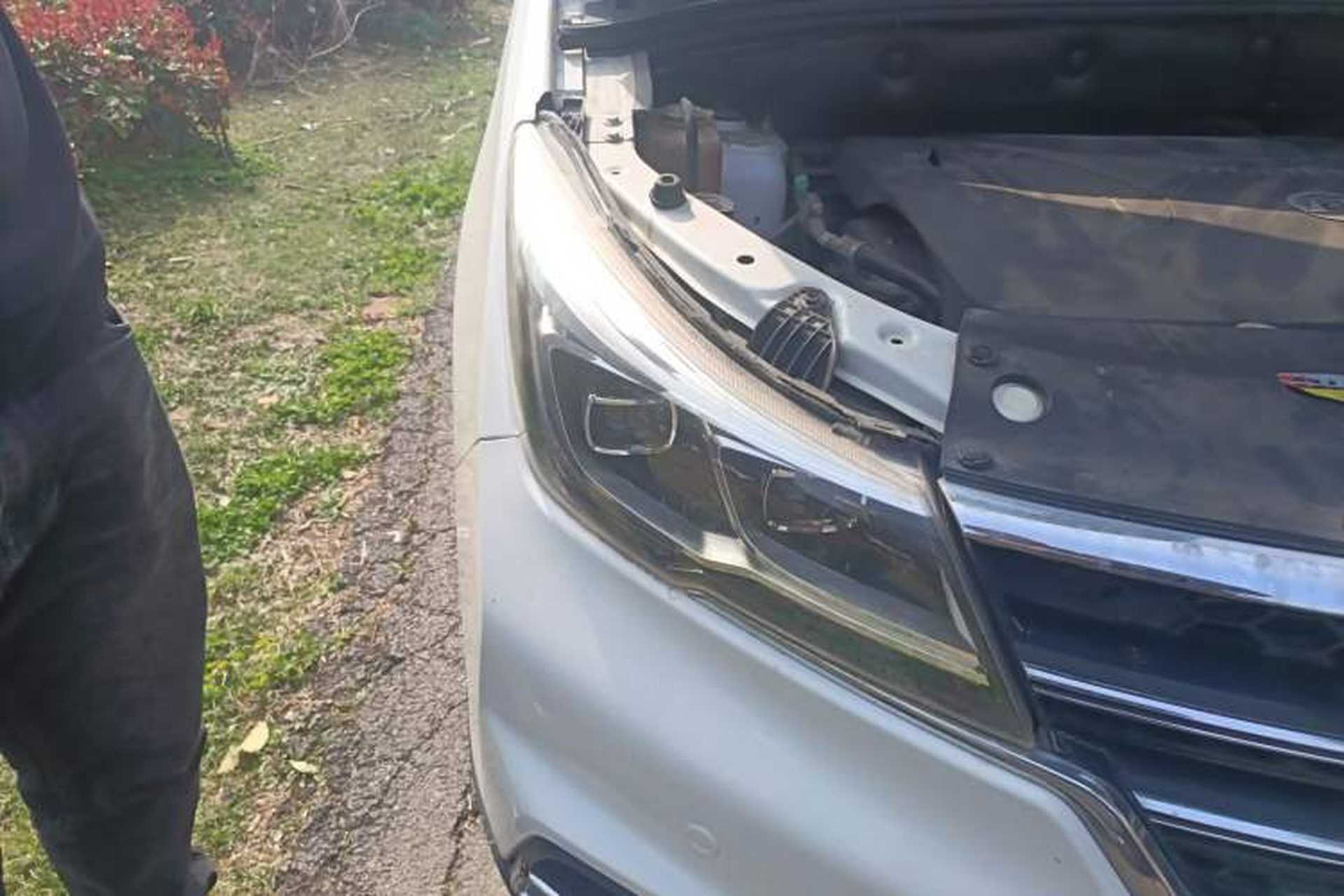 Used Baojun 730 2017 1.8L iAMT Luxury Version 7-Seater Right Front Headlight