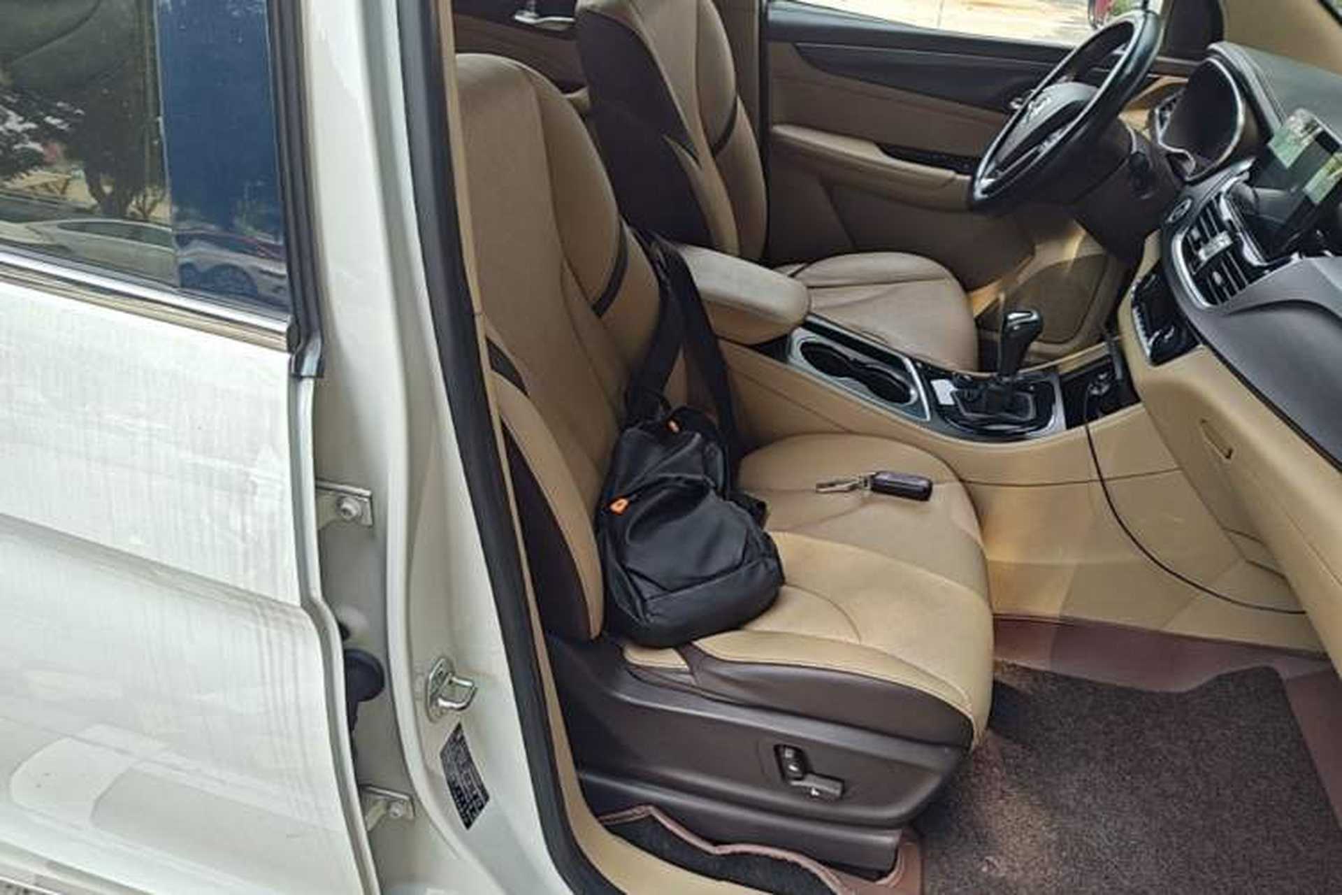 Used Baojun 730 2017 1.8L iAMT Prestige Version 7 Seats Right Front Seat