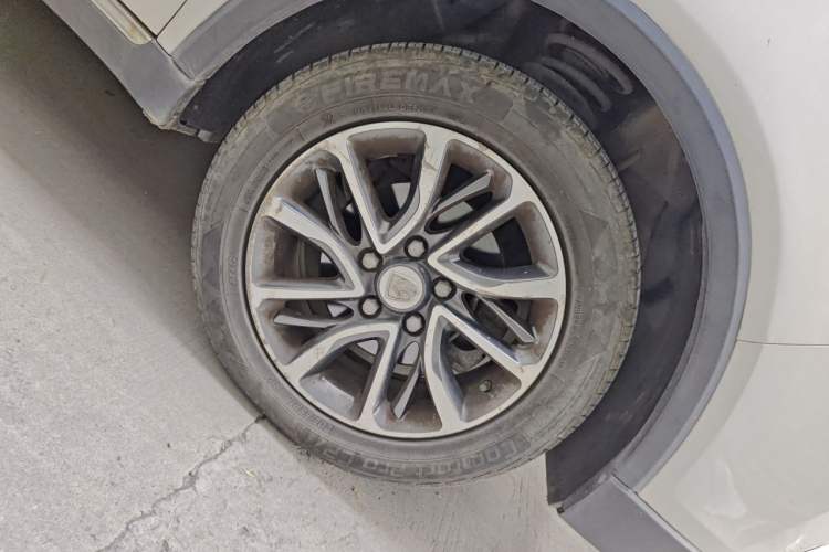 Used Baojun 730 2017 1.5T Manual Style 7 Seats China V Right Front Wheel Hub