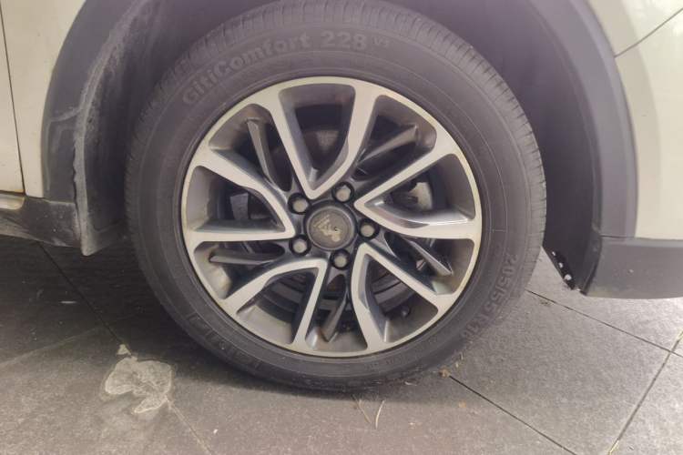 Used Baojun 730 2017 1.5T DCT Flagship Model 7 Seats China V Emission Standard Right Front Wheel Hub