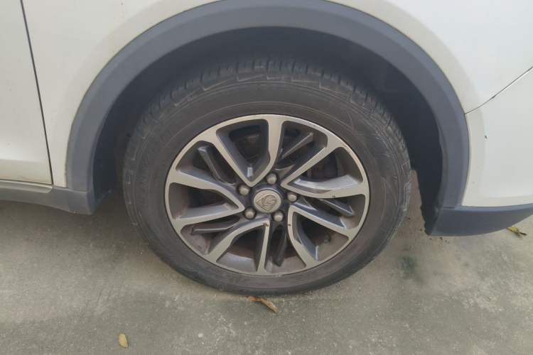 Used Baojun 730 2017 1.5T Manual Fashion Version 7 Seats China V Emission Standard Right Front Wheel Hub
