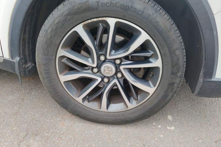 Used Baojun 730 2017 1.8L iAMT Prestige Version 7 Seats Right Front Wheel Hub