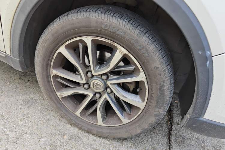 Used Baojun 730 2017 1.8L iAMT Luxury Version 7-Seater Right Front Wheel Hub