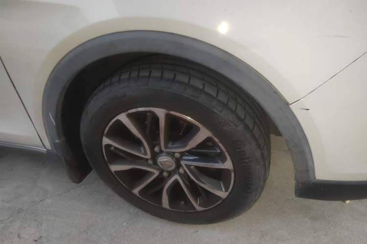 Used Baojun 730 2017 1.5T Manual Prestige Version 7 Seats Right Front Wheel Hub