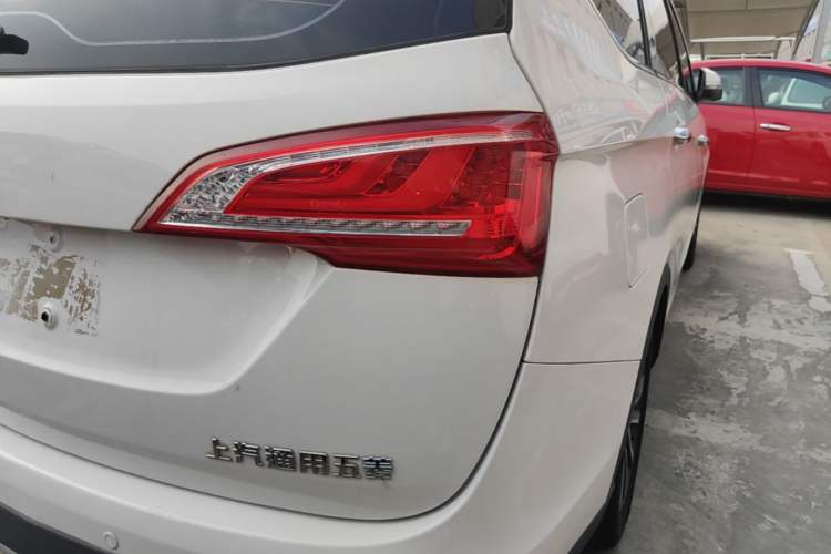 Used Baojun 730 2017 1.8L iAMT Luxury Version 7-Seater Right Rear Taillight