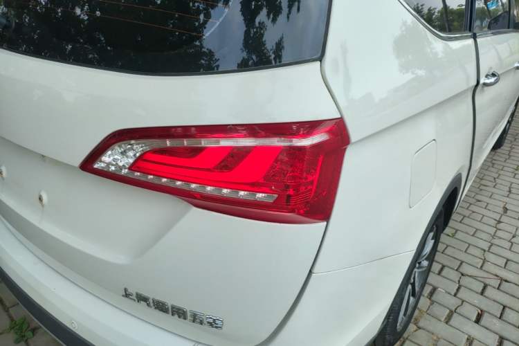 Used Baojun 730 2017 1.5T Manual Luxury Version 7 Seats Right Rear Taillight