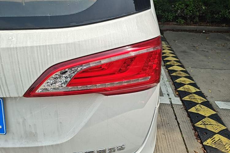 Used Baojun 730 2017 1.8L iAMT Prestige Version 7 Seats Right Rear Taillight
