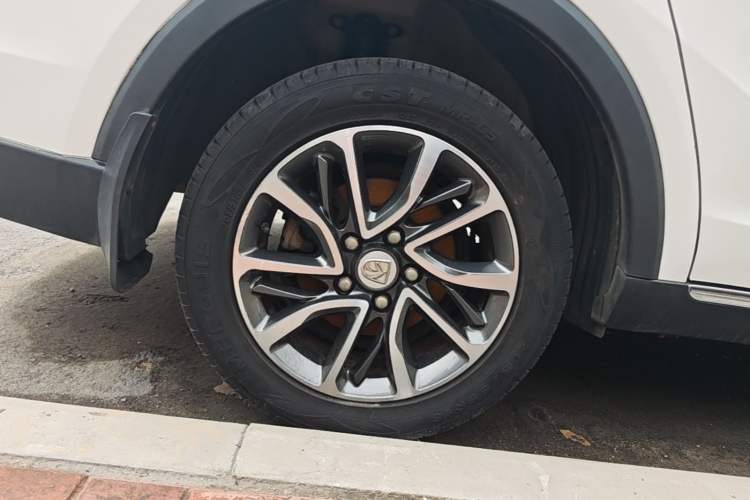 Used Baojun 730 2017 1.5T DCT Fashion Edition 7-Seater China V Emission Standard Right Rear Wheel Hub