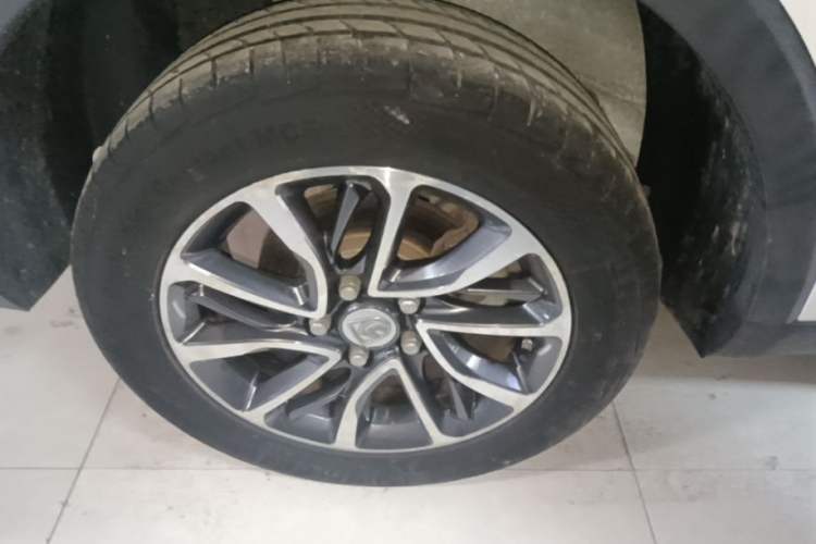 Used Baojun 730 2017 1.8L iAMT Prestige Version 7 Seats Right Rear Wheel Hub