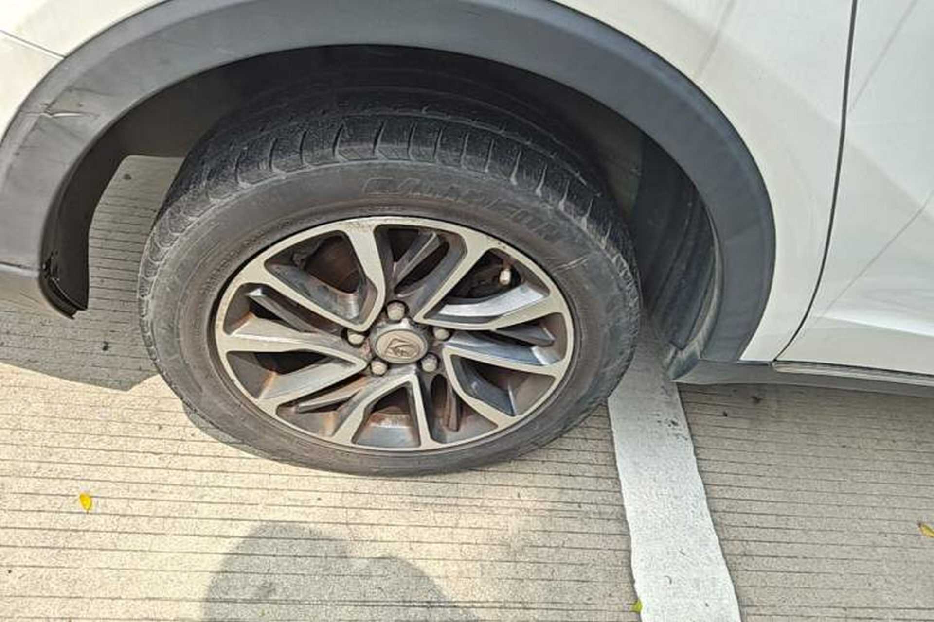 Used Baojun 730 2017 1.8L iAMT Prestige Version 7 Seats Right Rear Wheel Hub