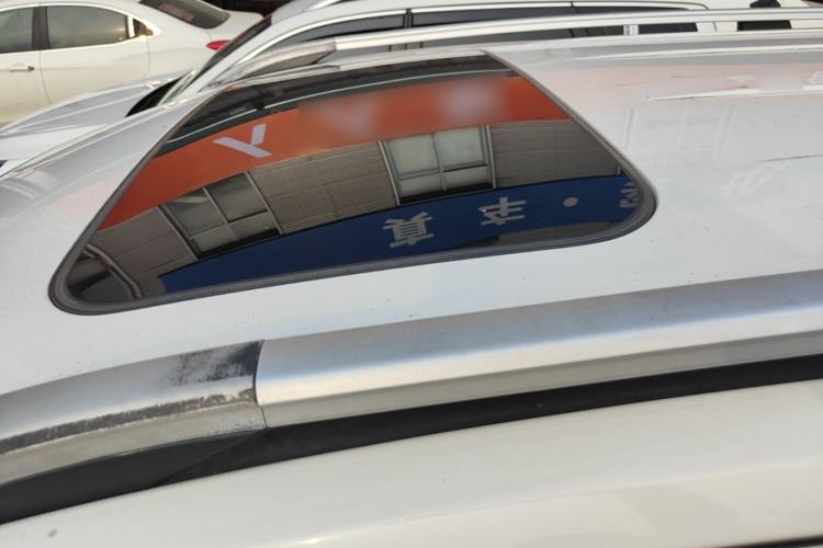 Used Baojun 730 2017 1.8L iAMT Luxury Version 7-Seater Roof