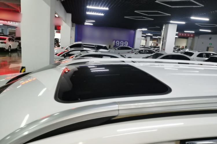 Used Baojun 730 2017 1.5T DCT Flagship Model 7 Seats China V Emission Standard Roof
