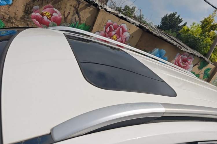 Used Baojun 730 2017 1.5T DCT Fashion Edition 7-Seater China V Emission Standard Roof