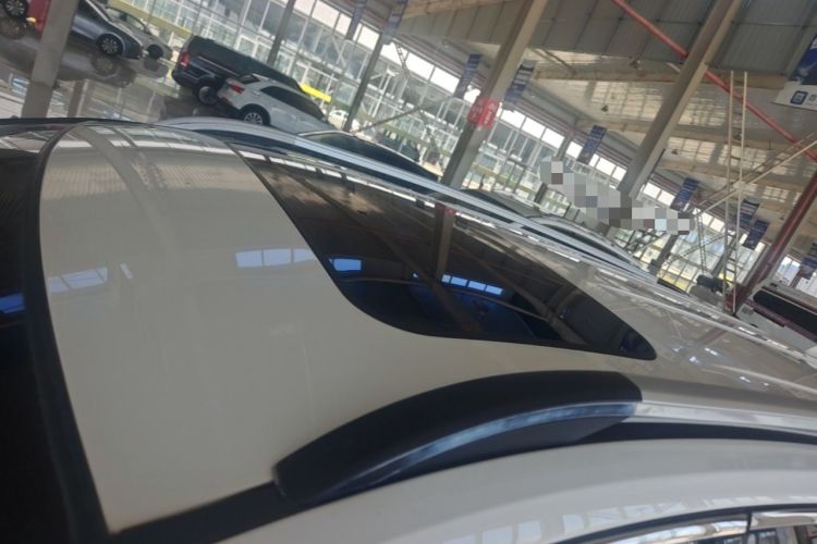 Used Baojun 730 2017 1.8L iAMT Luxury Version 7-Seater Roof
