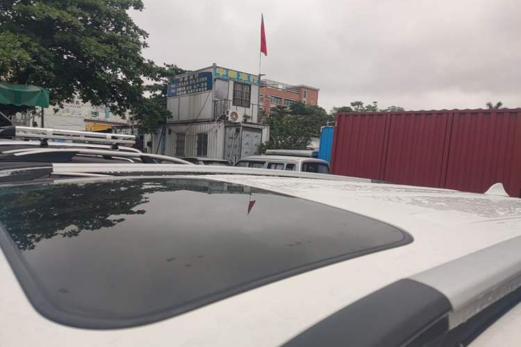 Used Baojun 730 2017 1.8L iAMT Luxury Version 7-Seater Roof