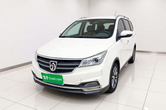 Ojetý Baojun 730 2017 1.5T Manual Fashion Version 7 Seats China V Emission Standard
