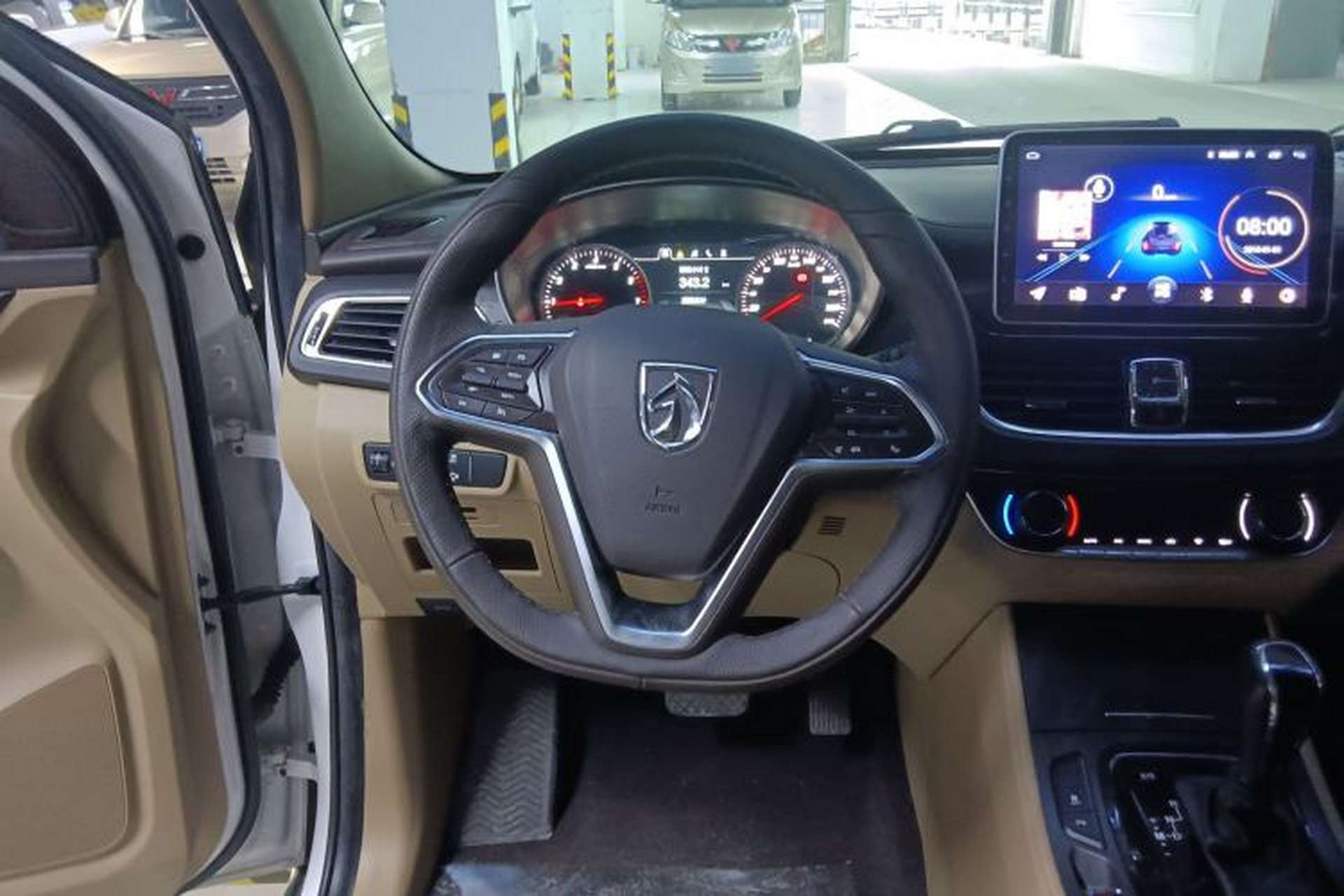 Used Baojun 730 2017 1.8L iAMT Prestige Version 7 Seats Steering Wheel