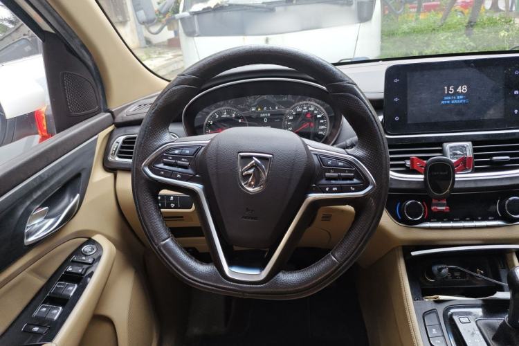 Used Baojun 730 2017 1.8L iAMT Prestige Version 7 Seats Steering Wheel