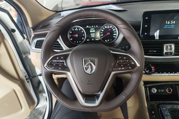 Used Baojun 730 2017 1.8L iAMT Prestige Version 7 Seats Steering Wheel