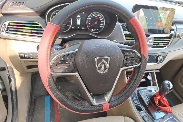 Used Baojun 730 2017 1.8L iAMT Prestige Version 7 Seats Steering Wheel