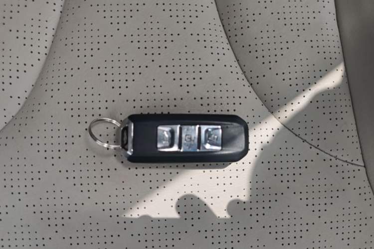 Used Baojun 730 2017 1.5T DCT Fashion Edition 7-Seater China V Emission Standard Vehicle Key